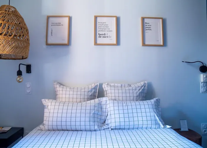 Hotel Home Arcachón